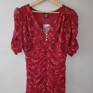 Run 21 large form fitting dress